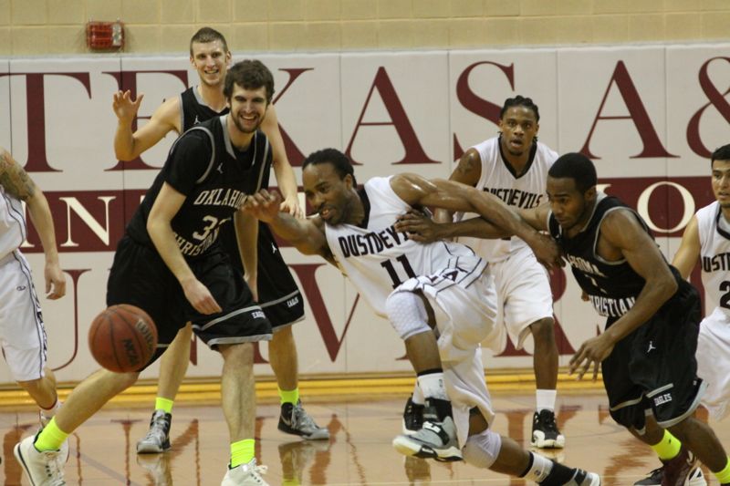 TAMIU BB v OC - 199