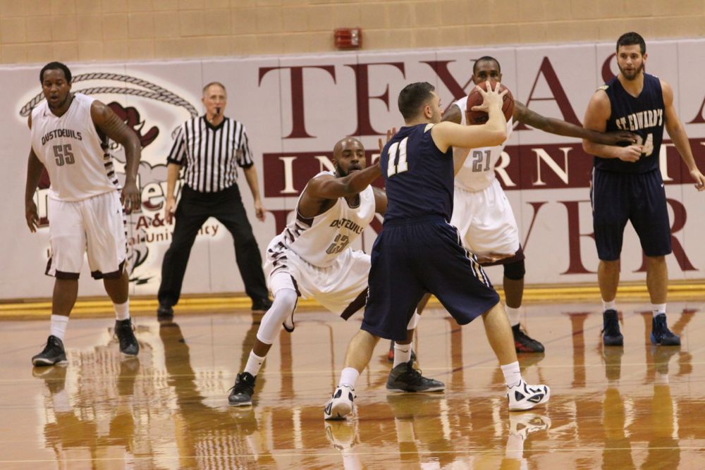 TAMIU BB v StEd - 298