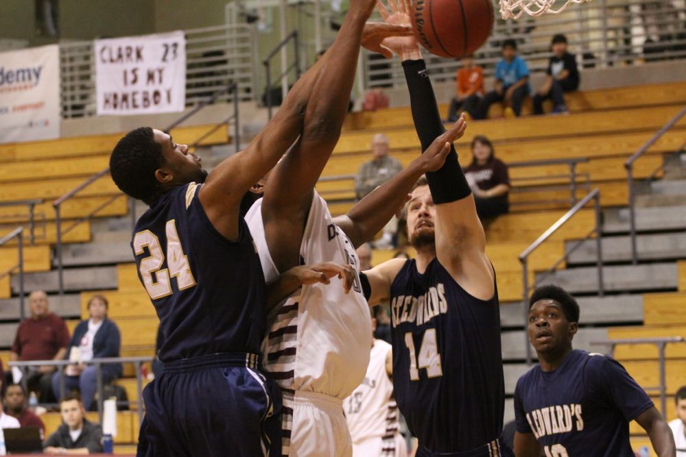 TAMIU BB v StEd - 208