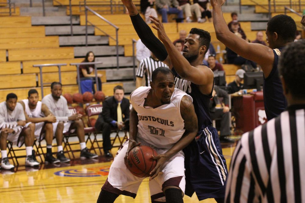 TAMIU BB v StEd - 449