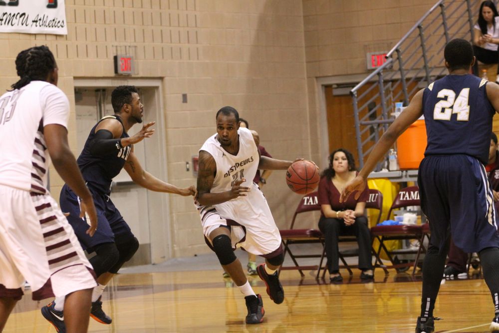 TAMIU BB v StEd - 571