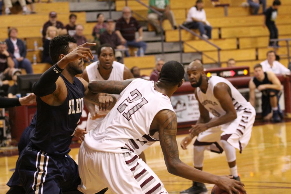 TAMIU BB v StEd - 592