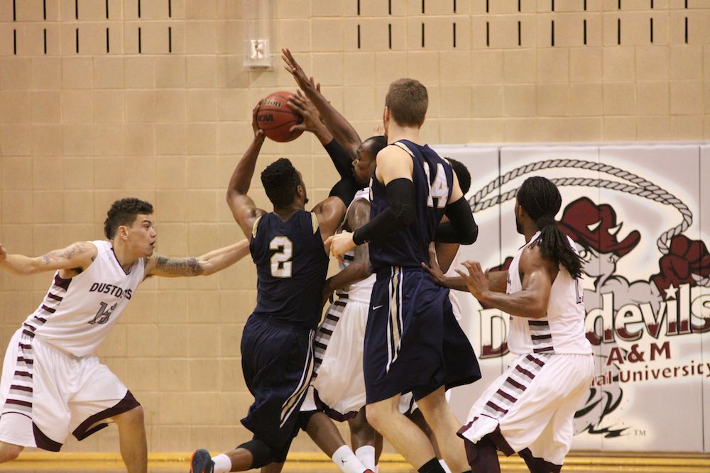 TAMIU BB v StEd - 594