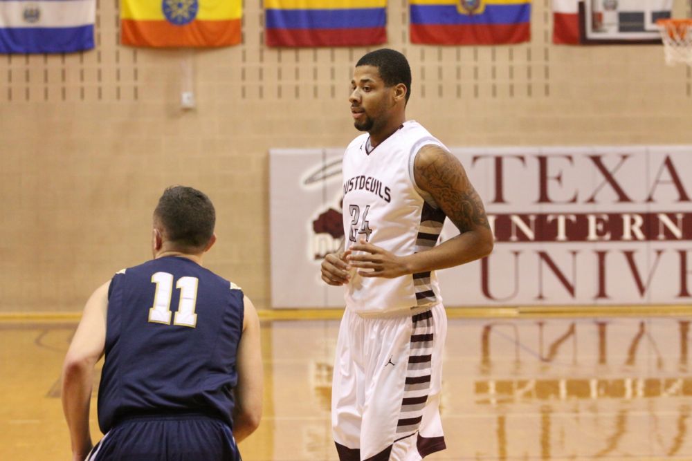 TAMIU BB v StEd - 651