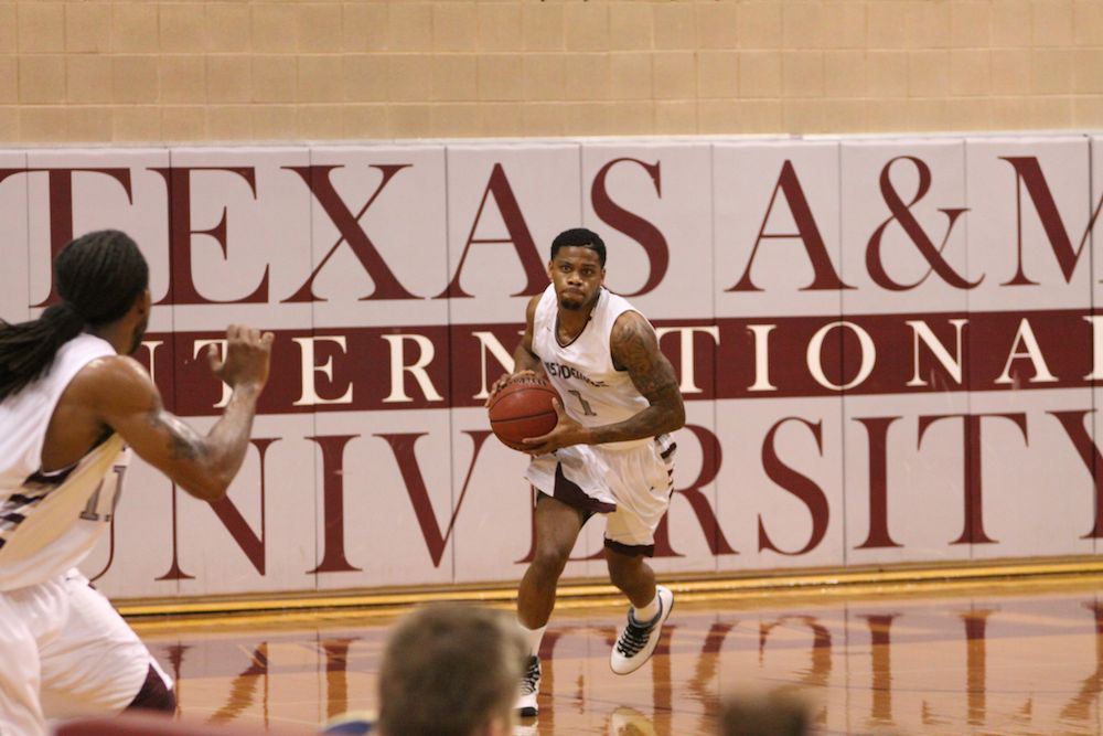 TAMIU BB v StEd - 492