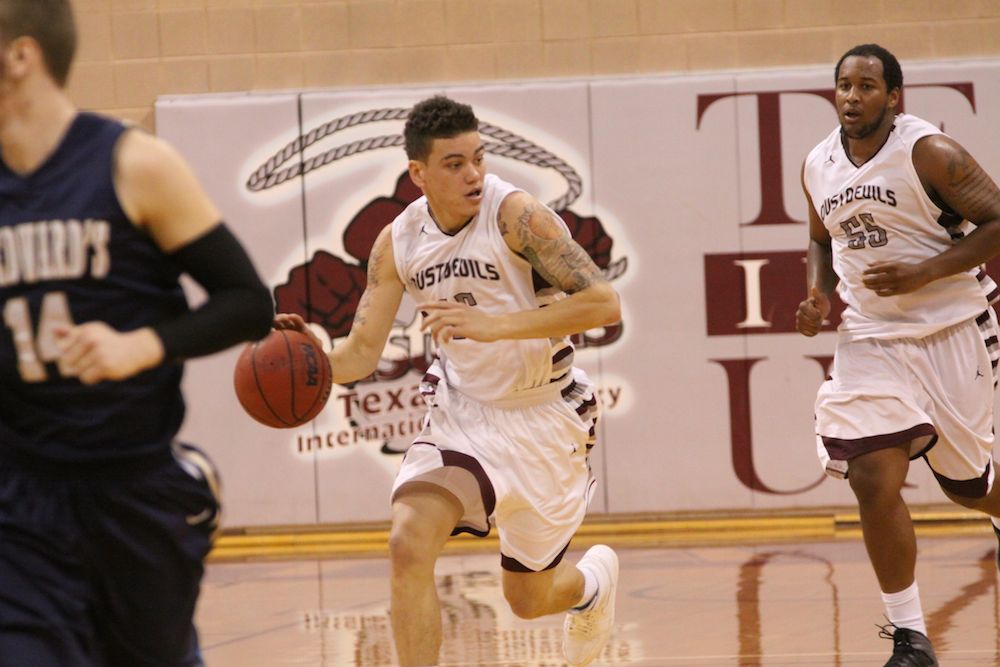 TAMIU BB v StEd - 446