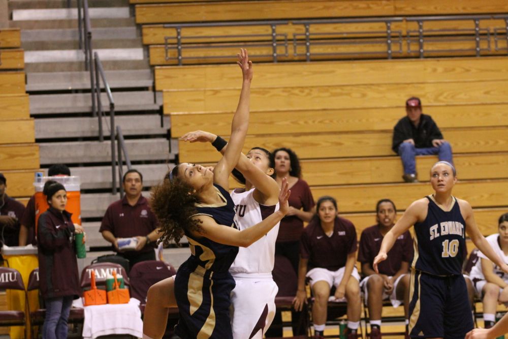 TAMIU BB v StEd - 036