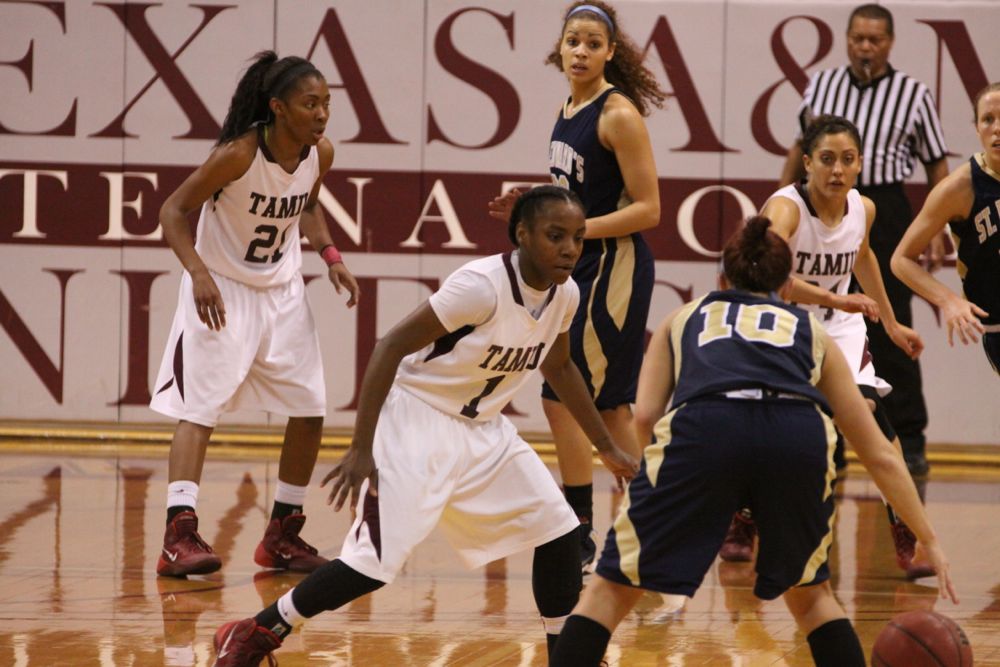 TAMIU BB v StEd - 005