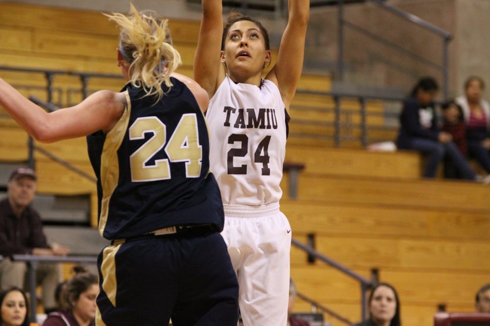 TAMIU BB v StEd - 064