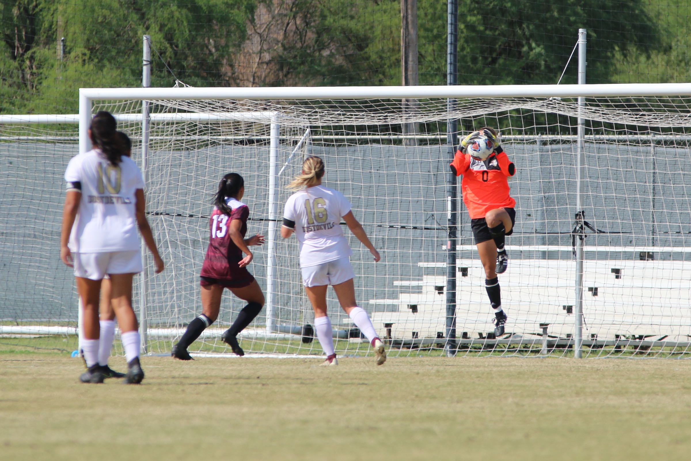 TAMIU Soccer 2019 - 077