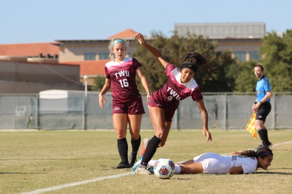 TAMIU Soccer 2019 - 250