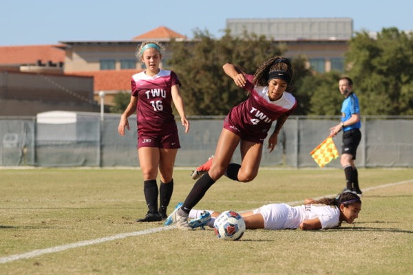 TAMIU Soccer 2019 - 251