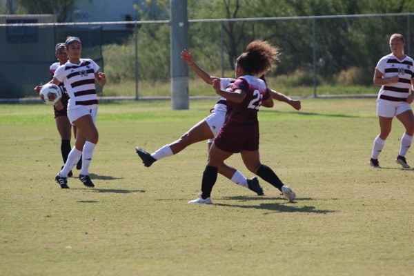 TAMIU Soccer 2019 - 091