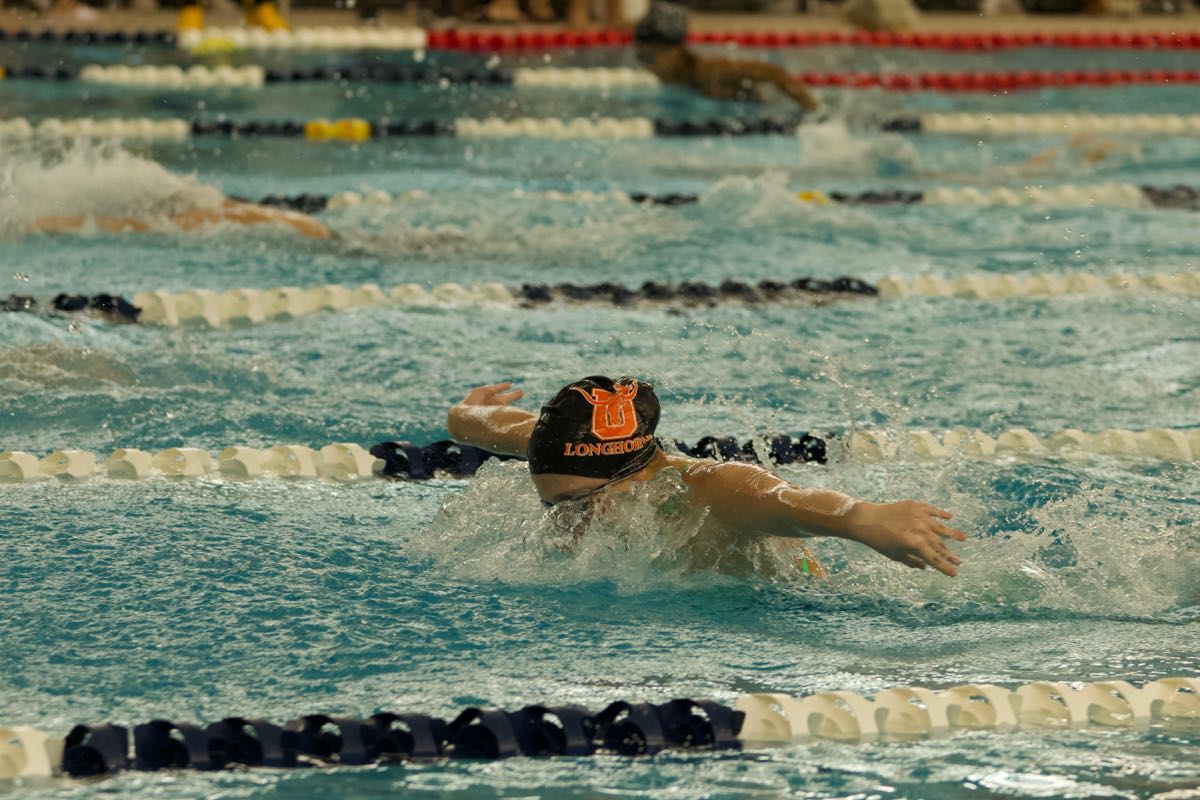 UHS.Swim. - 259