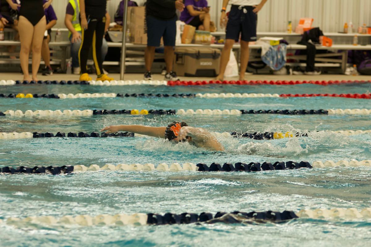 UHS.Swim. - 277