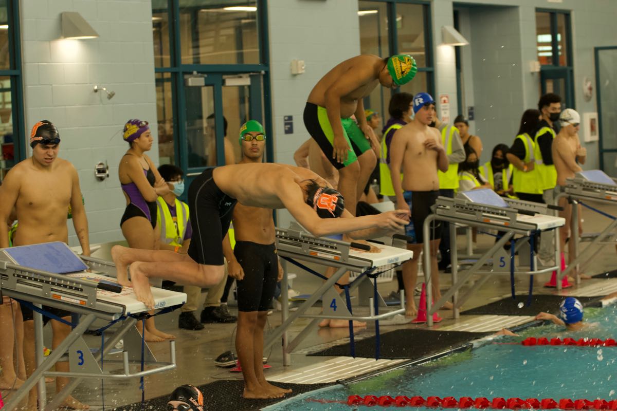 UHS.Swim. - 479