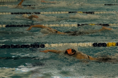 UHS.Swim. - 337